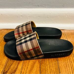 Big girl Burberry slides